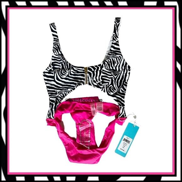 Beach Bunny Kelly Monokini One Piece Zebra Stripe and Barbie Pink SZ L $170 - Picture 16 of 17